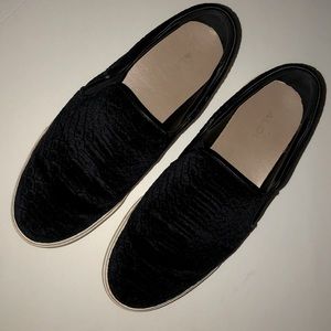 5/$25 - ALDO Flats